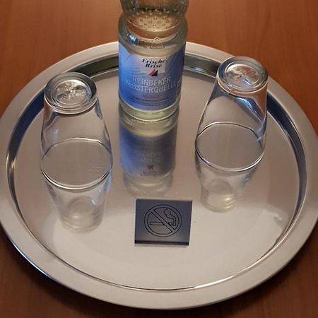 Airport Hotel One Aparthotel Sylt Экстерьер фото