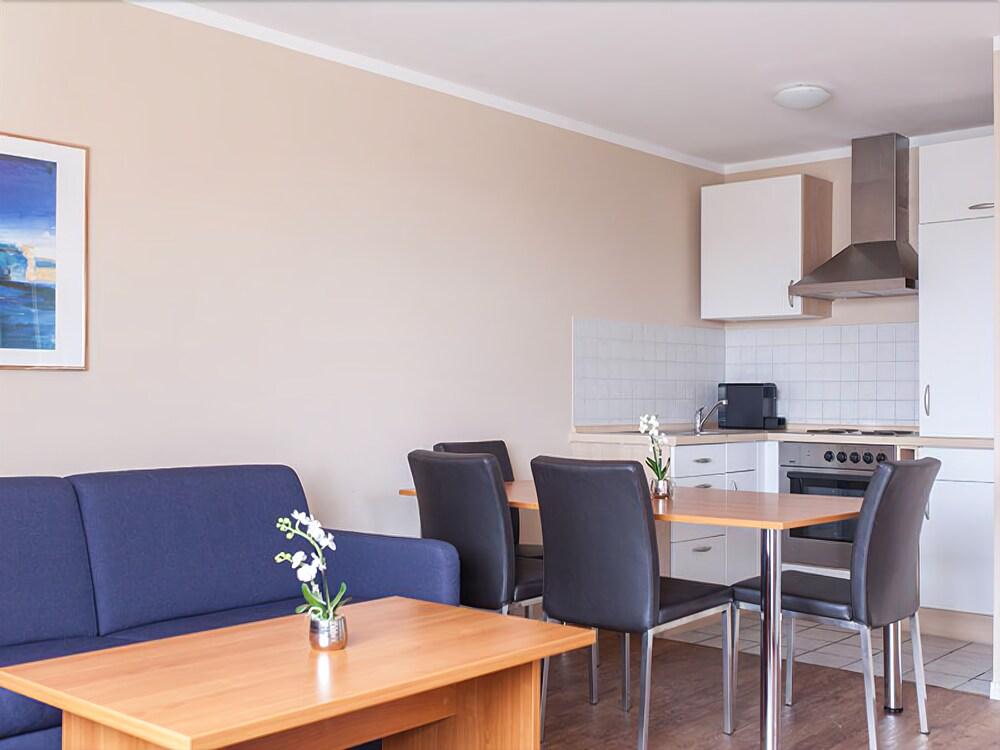 Airport Hotel One Aparthotel Sylt Экстерьер фото